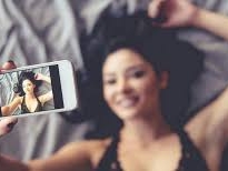 El sexting mejora la vida sexual en las parejas estables
