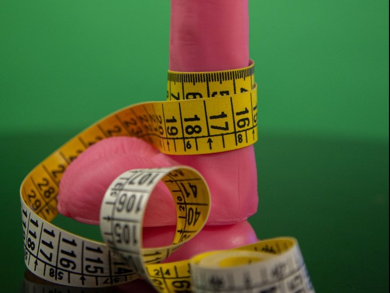 El tamaño, ¿importa?: cómo medirlo y consejos para una penetración más placentera